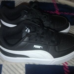 Pumas shoes size 2c